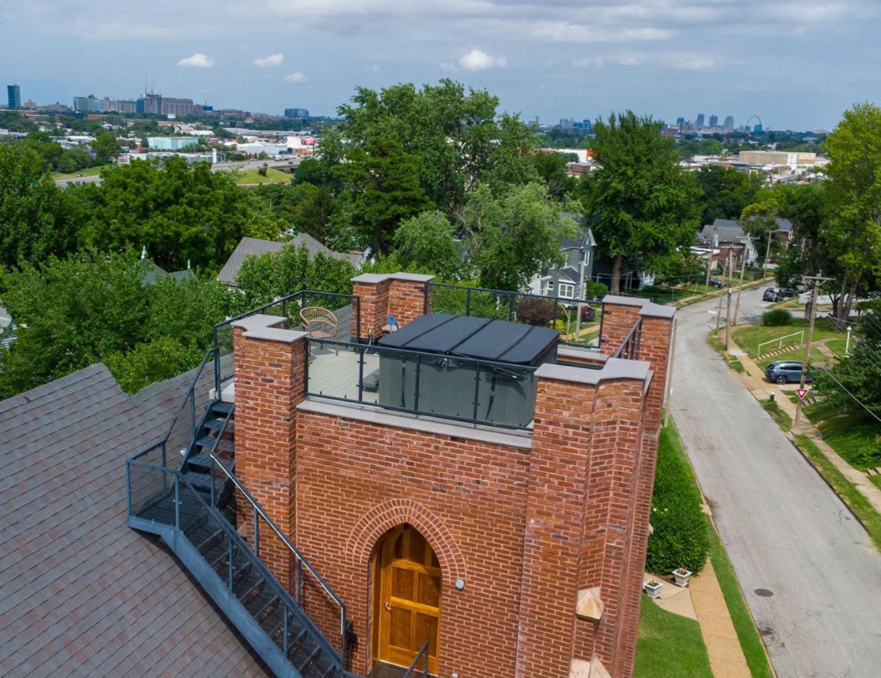 Gothic Heights Inn Clifton Heights Exterior photo