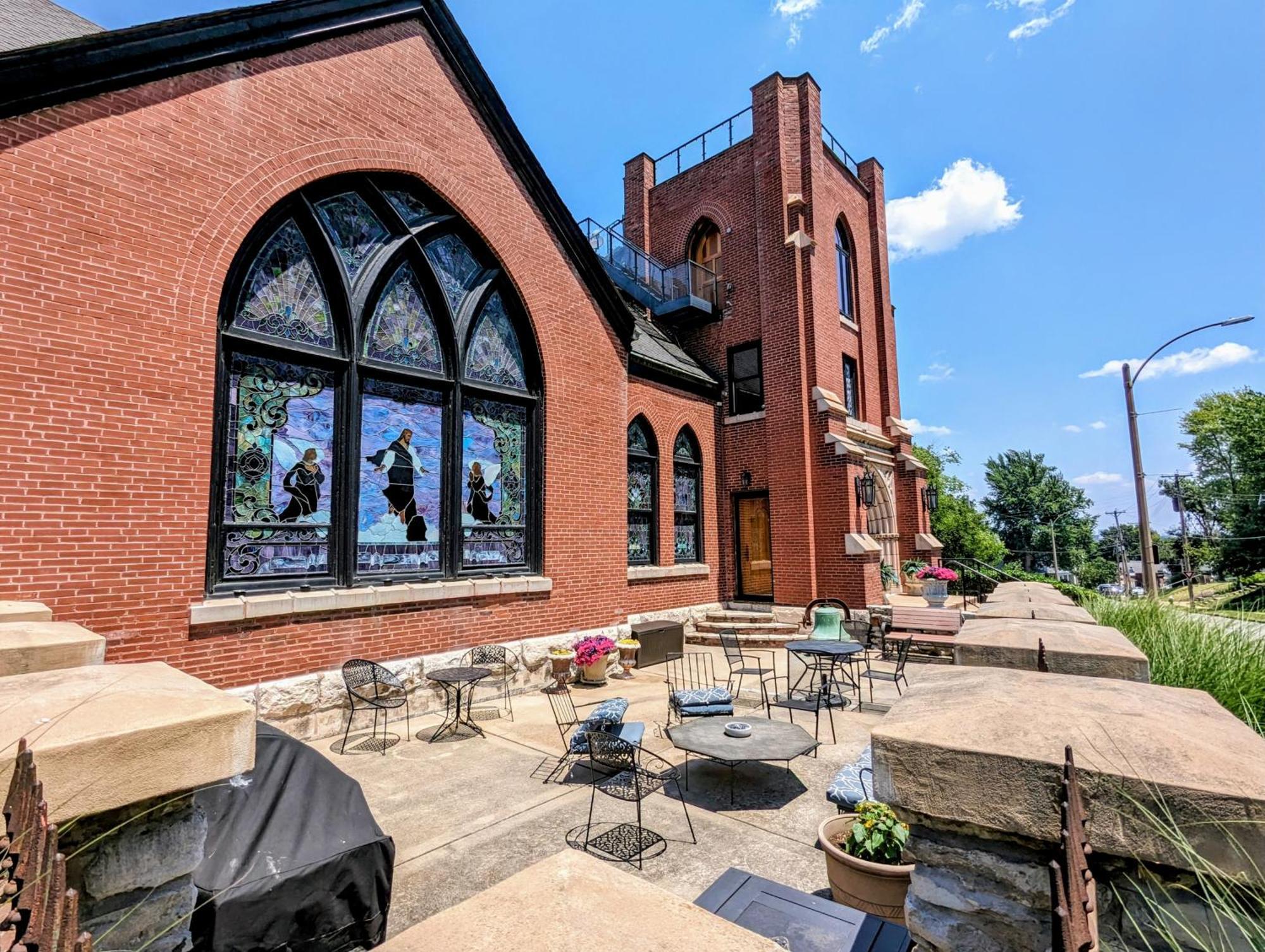 Gothic Heights Inn Clifton Heights Exterior photo