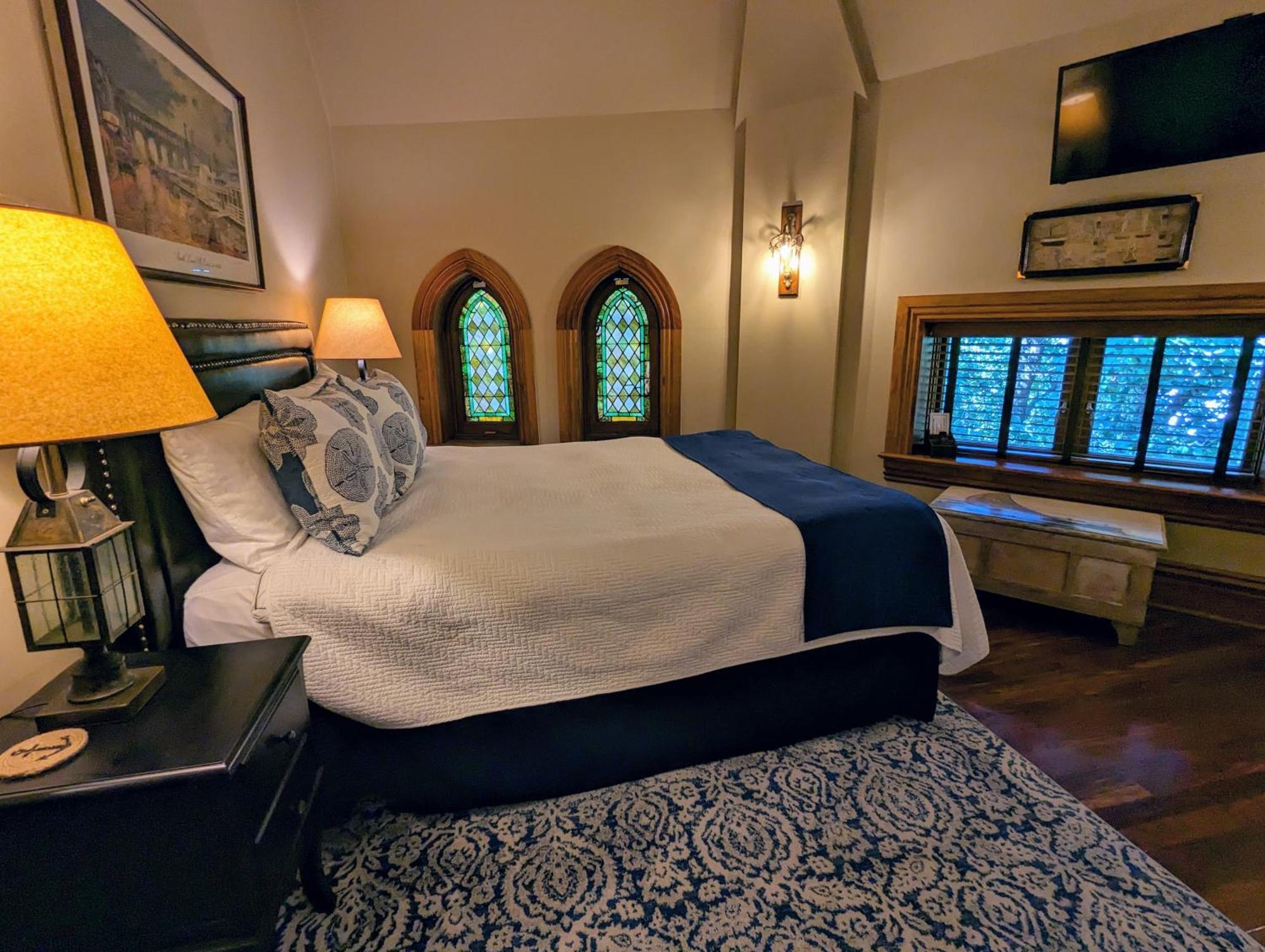 Gothic Heights Inn Clifton Heights Room photo